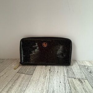 Adrienne Vittadini Bling Wallet ID/Cards/Cash/Coin Holder Zip Closure Designer